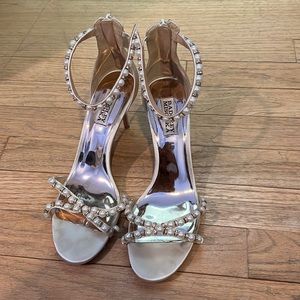 Badgley Mischa heels with pearl detail